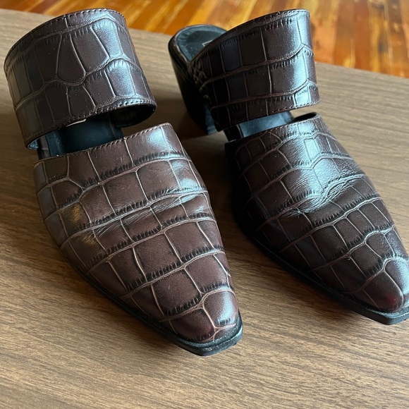 Brown croc mule - Picture 3 of 5